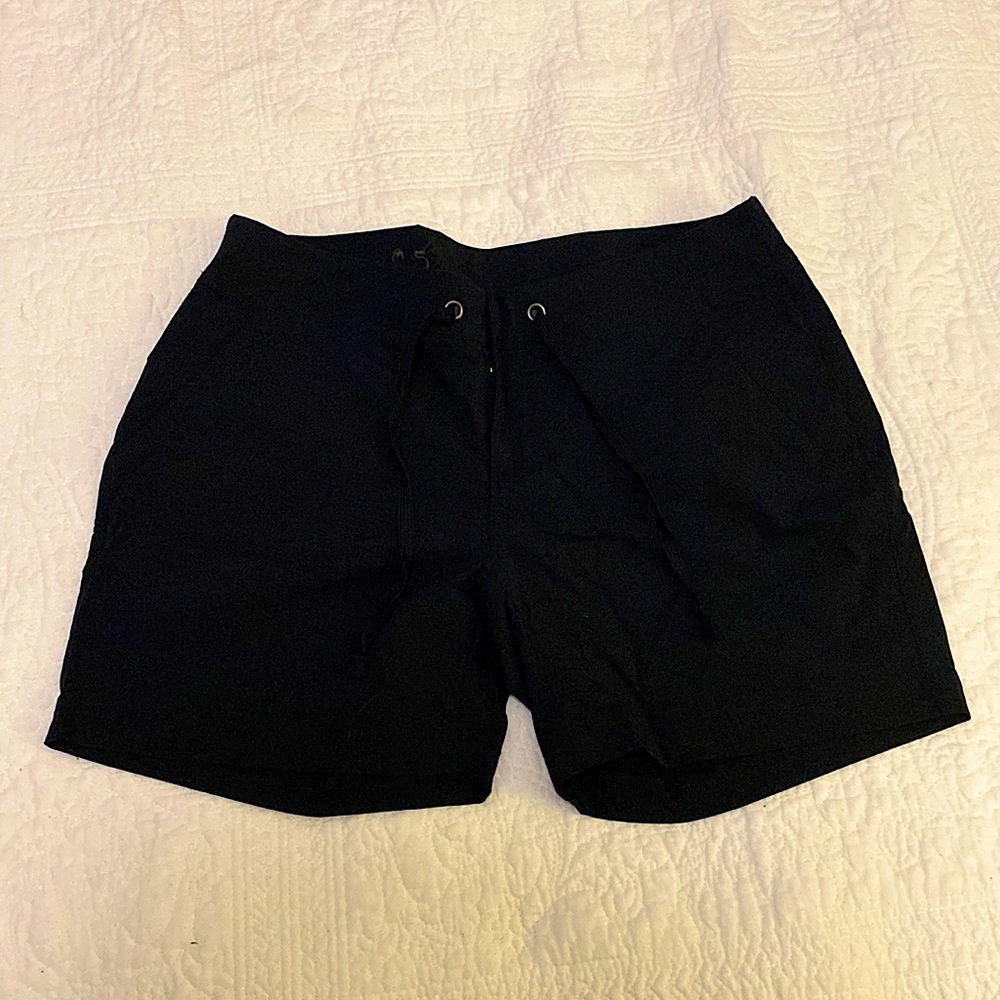 Columbia Women’s Golf Shorts